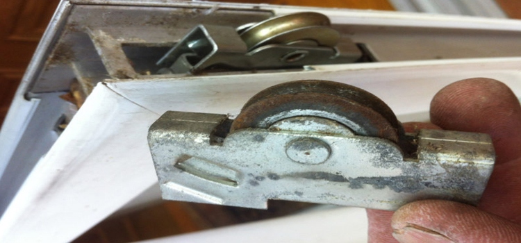 screen door roller repair in Fresno